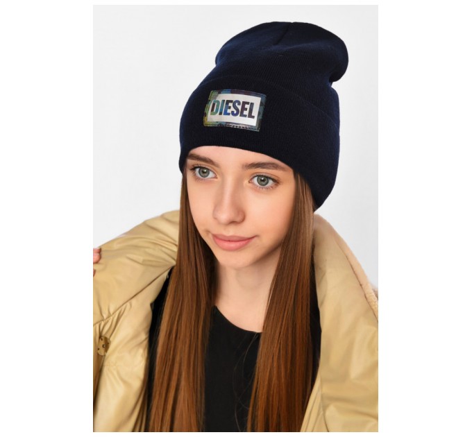 Шапка зимова підліткова з нашивкою темно-синього кольору 193235L