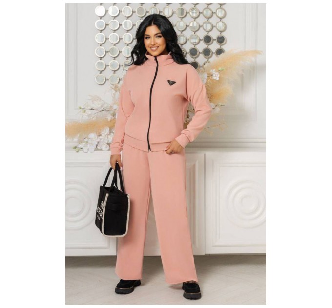 Костюм жіночий пудрового кольору 193618L