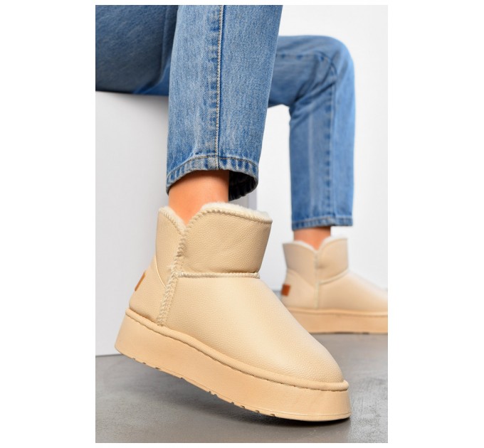 Уггі жіночі на хутрі бежевого кольору 194576L