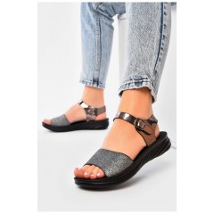 Босоніжки жіночі сріблястого кольору 199813L