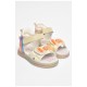 Сандалі дитячі для дівчинки світло-бежевого кольору 204199L