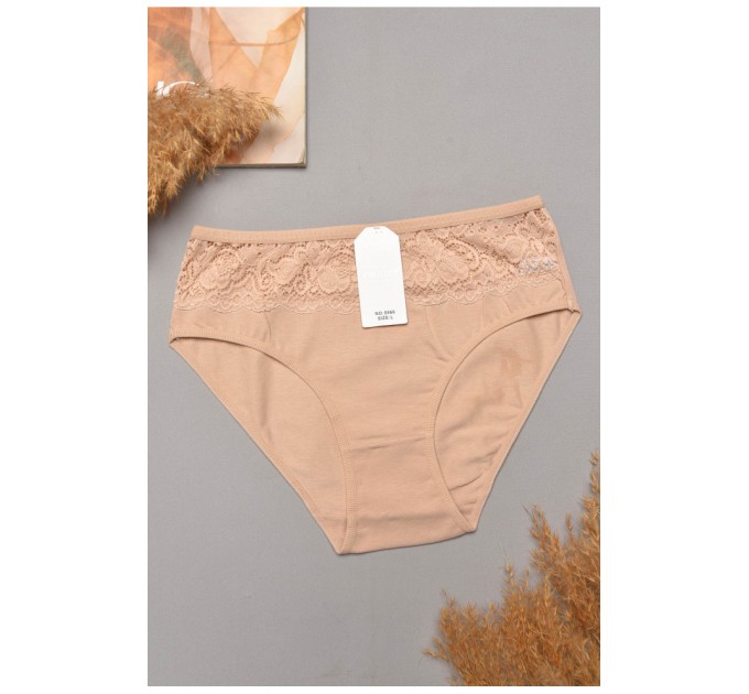Трусы женские полубатальные бежевого цвета 204808L.