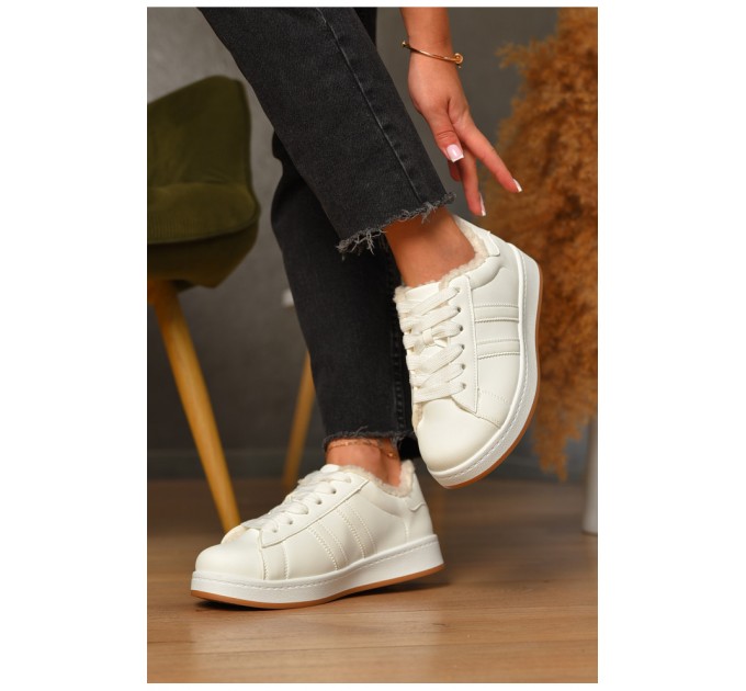 Кросівки жіночі білого кольору на хутрі 205827L