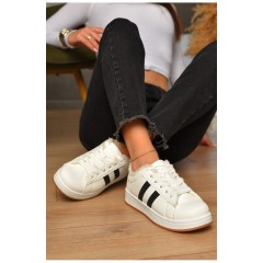 Кросівки жіночі білого кольору на хутрі 205828L