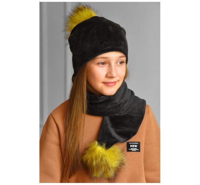 Набір шапка+шарф підлітковий для дівчинки велюровий чорного кольору 183030L