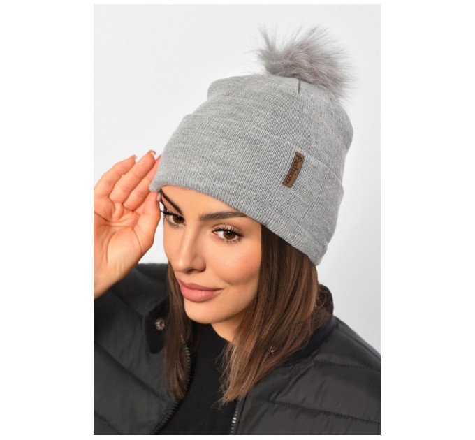 Шапка жіноча демісезонна однотонна з бубоном сірого кольору 188210L