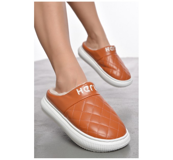 Тапочки домашние женские на меху светло-коричневого цвета 190076L