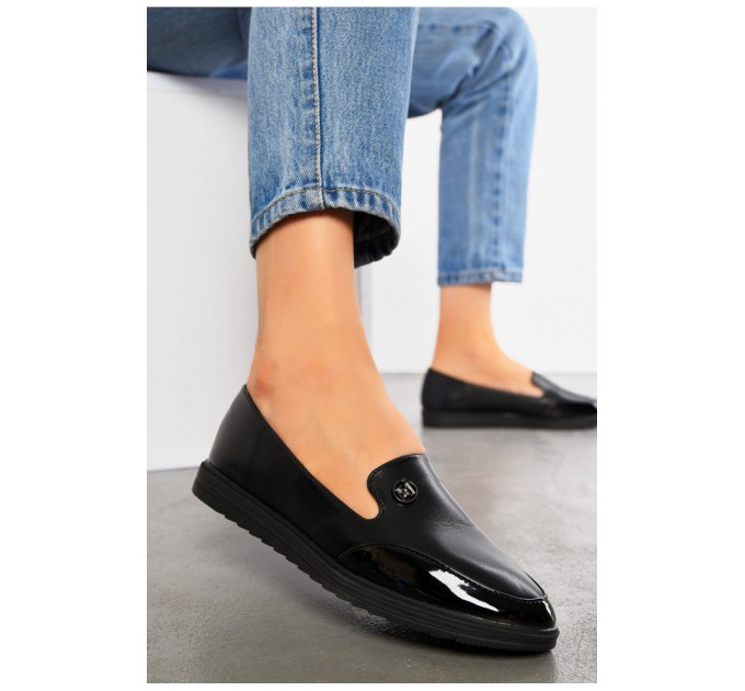 Туфлі-лофери жіночі чорного кольору 194871L