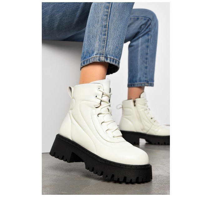 Черевики жіночі зимові на хурті білого кольору 195817L