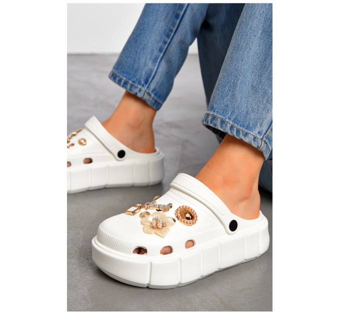 Крокси жіночі білого кольору 196877L