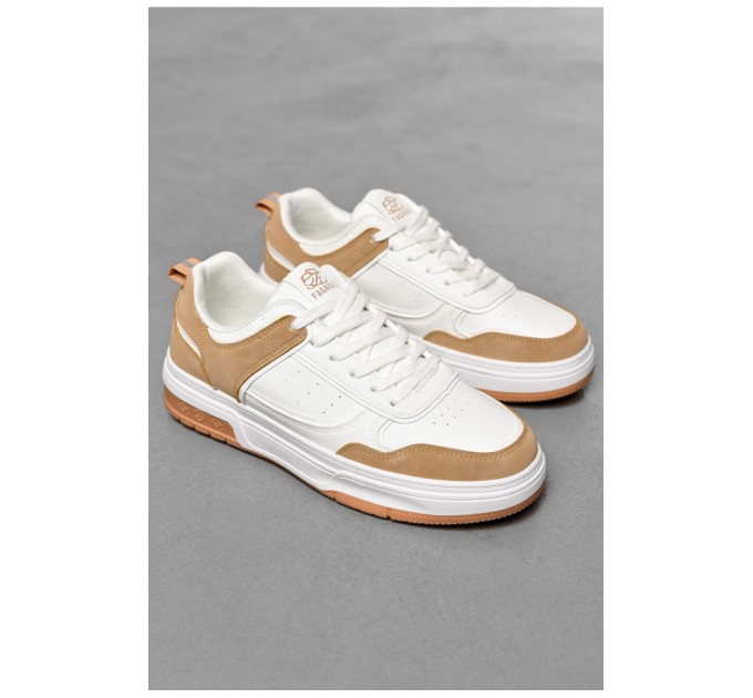 Кросівки чоловічі білого кольору на шнурівці 198373L