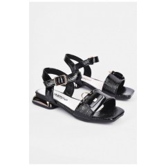 Детские босоножки для девочки черного цвета 199518L Детские босоножки для девочки черного цвета 199518L