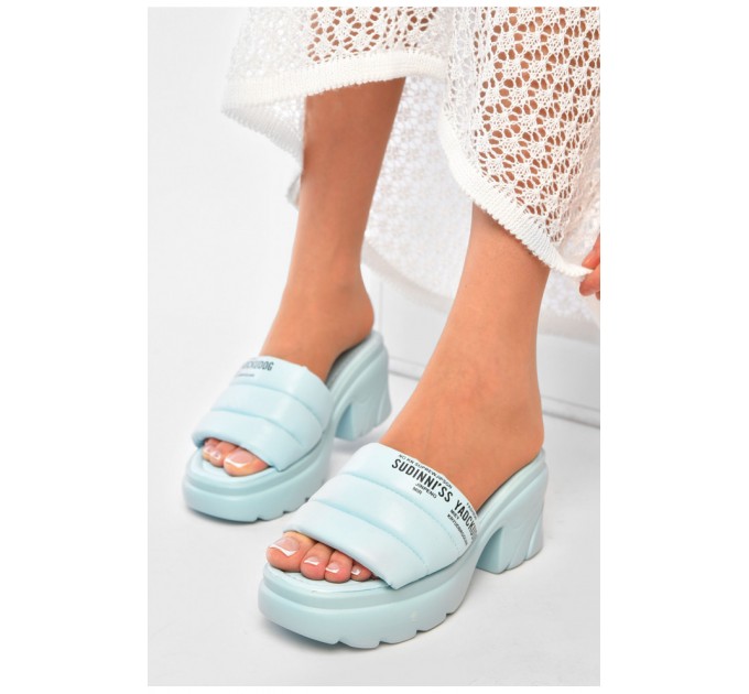 Шлепанцы женские голубого цвета 201009L