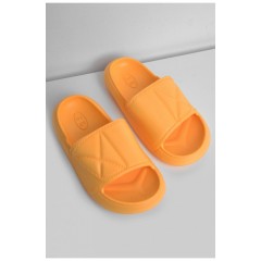 Шльопанці піна жіночі жовтого кольору 174812L