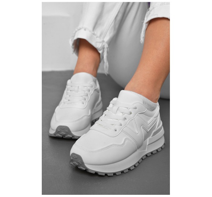 Кросівки жіночі білого кольору на шнурівці 176880L