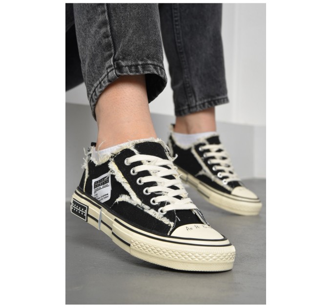 Кеди жіночі текстильні чорного кольору на шнурівці 178901L