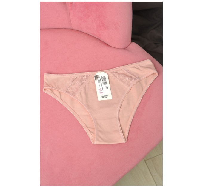 Трусы женские однотонные розового цвета 180896L