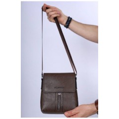 Сумка чоловіча через плече з екошкіри коричневого кольору 181951L