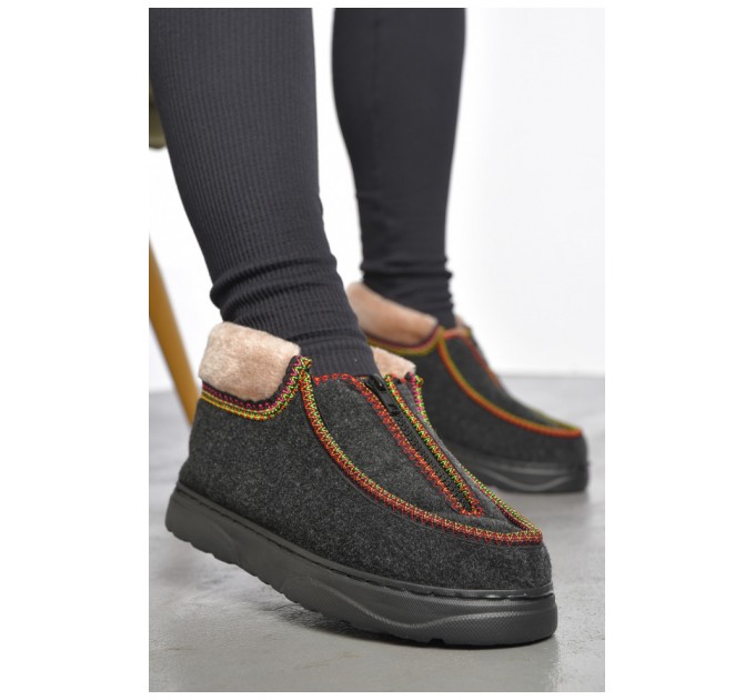 Бурки жіночі на хутрі темно-сірого кольору 187302L