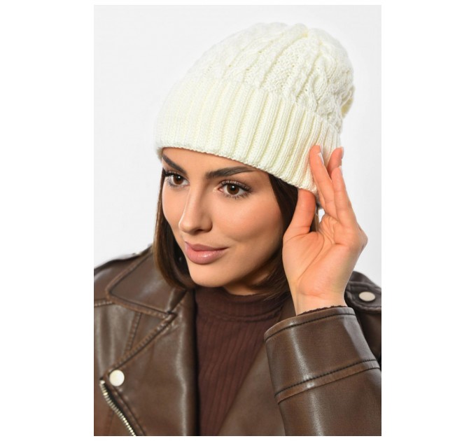 Шапка жіноча зимова на флісі однотонна молочного кольору 192006L