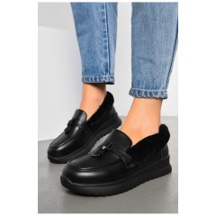 Туфлі-лофери жіночі на хутрі чорного кольору 194037L