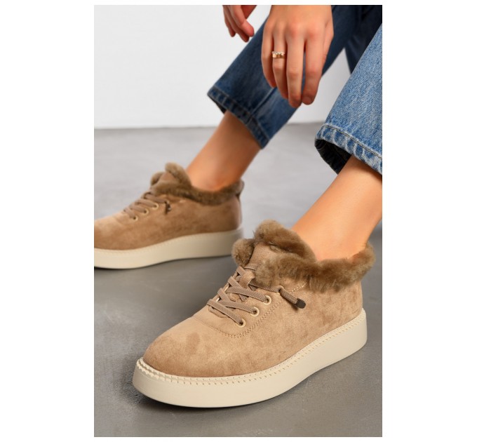 Туфлі-лофери жіночі на хутрі бежевого кольору 194645L