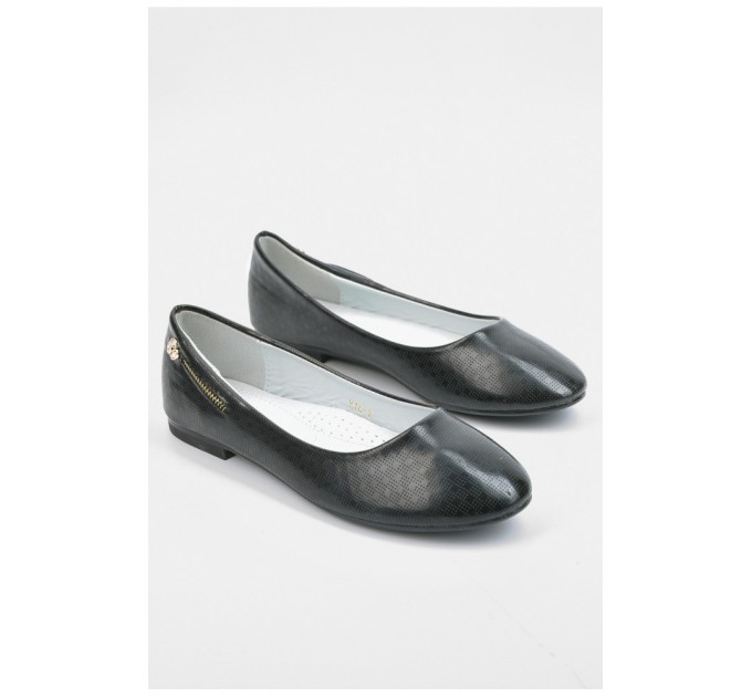 Балетки для дівчинки чорного кольору 195100L