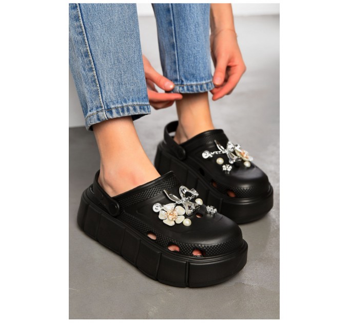 Крокси жіночі чорного кольору 197199L