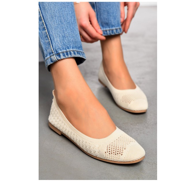 Балетки жіночі бежевого кольору в`язані 199936L