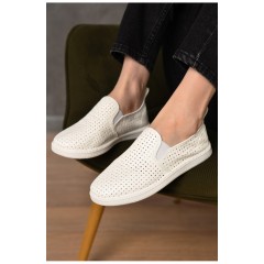 Мокасини жіночі білого кольору 202479L