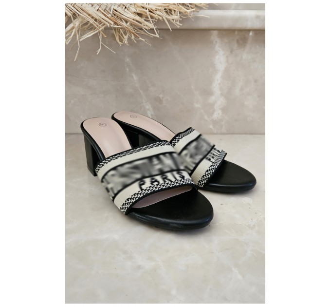 Шлепанцы женские черного цвета 204336L