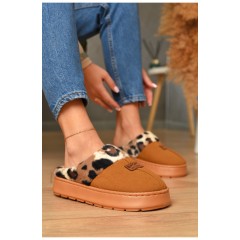 Домашні капці жіночі на хутрі бежевого кольору 206342L