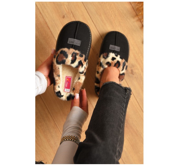 Домашні капці жіночі на хутрі чорного кольору 206343L