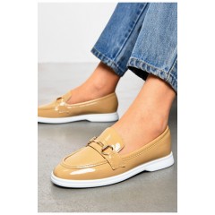 Туфлі-лофери жіночі світло-бежевого кольору 178760L