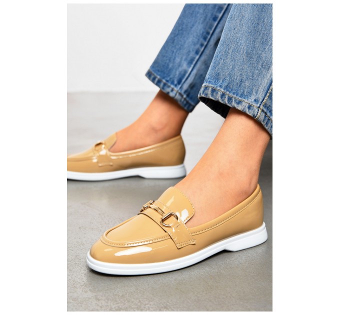 Туфлі-лофери жіночі світло-бежевого кольору 178760L