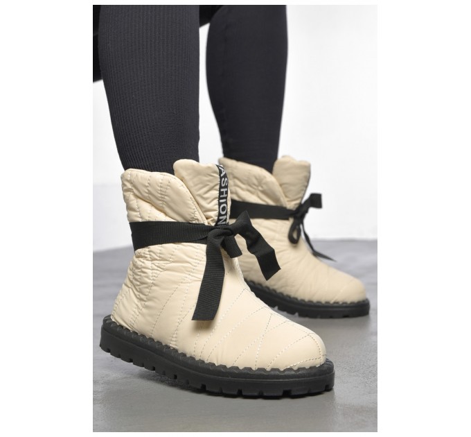 Дутики жіночі на хутрі бежевого кольору 187174L