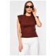 Жилет трикотажний жіночий бордового кольору 187933L
