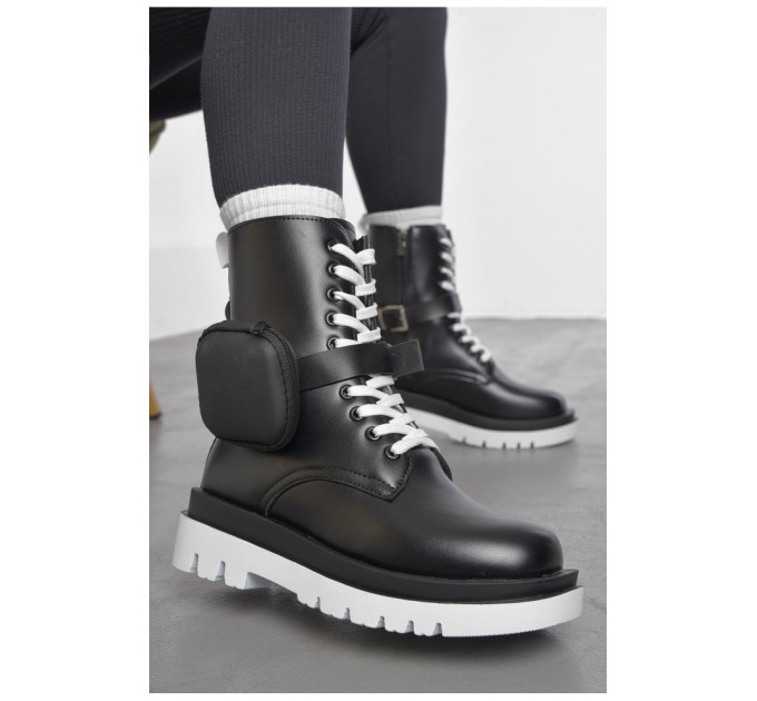 Черевики жіночі демісезонні чорного кольору 190064L