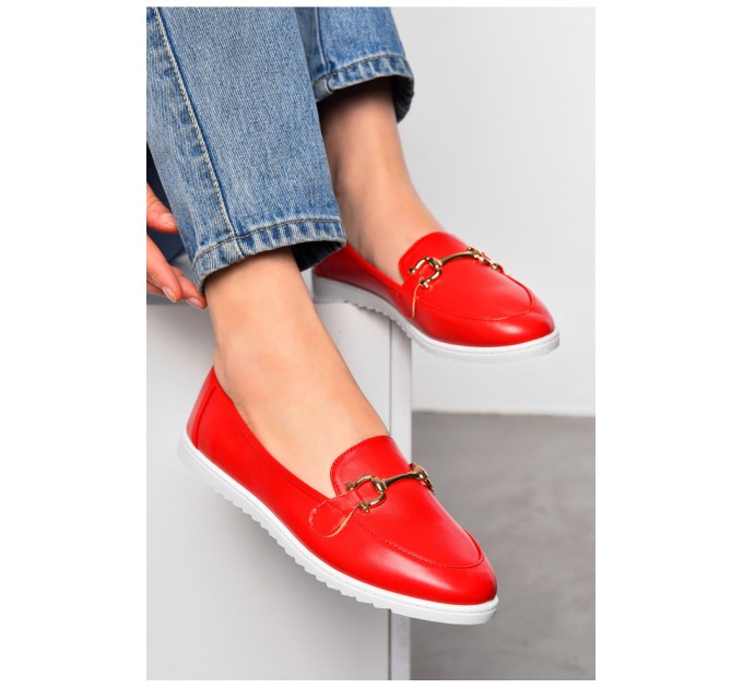 Туфли-лоферы женские красного цвета 197412L