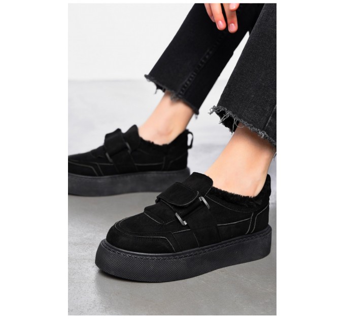 Ботинки женские зимние черного цвета 197550L