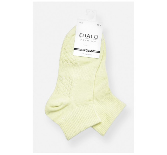 Шкарпетки жіночі демісезонні спортивні світло-зеленого кольору 200801L
