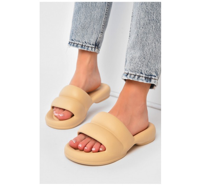 Шльопанці піна жіночі бежевого кольору 203811L