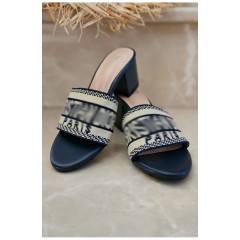 Шльопанці жіночі темно-синього кольору 204338L