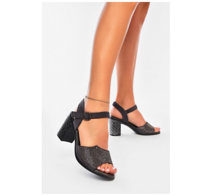 Босоножки женские серого цвета 204346L