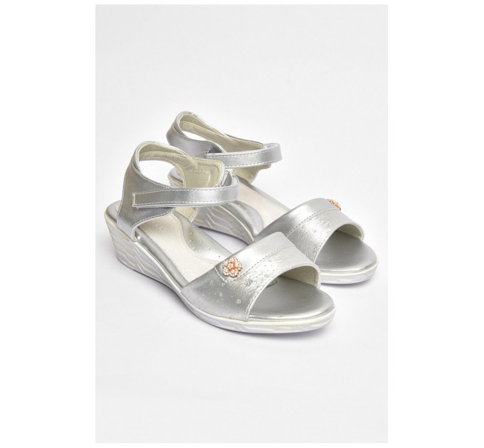 Босоніжки дитячі срібного кольору 204360L