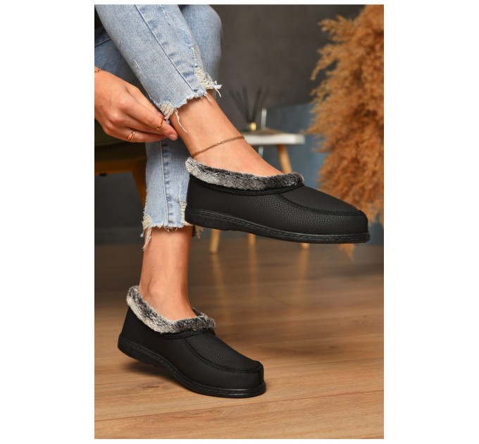 Тапочки женские на меху черного цвета 205614L