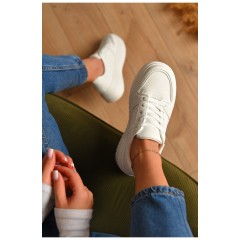 Кросівки жіночі білого кольору на шнурівці 206194L