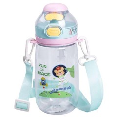 Дитяча пляшка для напоїв 550 мл з ремінцем, зелений Дитяча пляшка для напоїв 550 мл з ремінцем, зелений