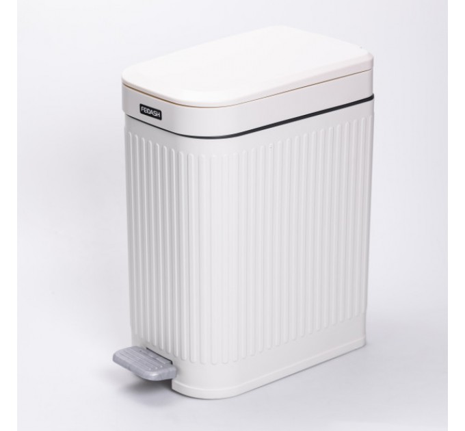 Мусорное ведро с педалью 23*15*32 см, белый