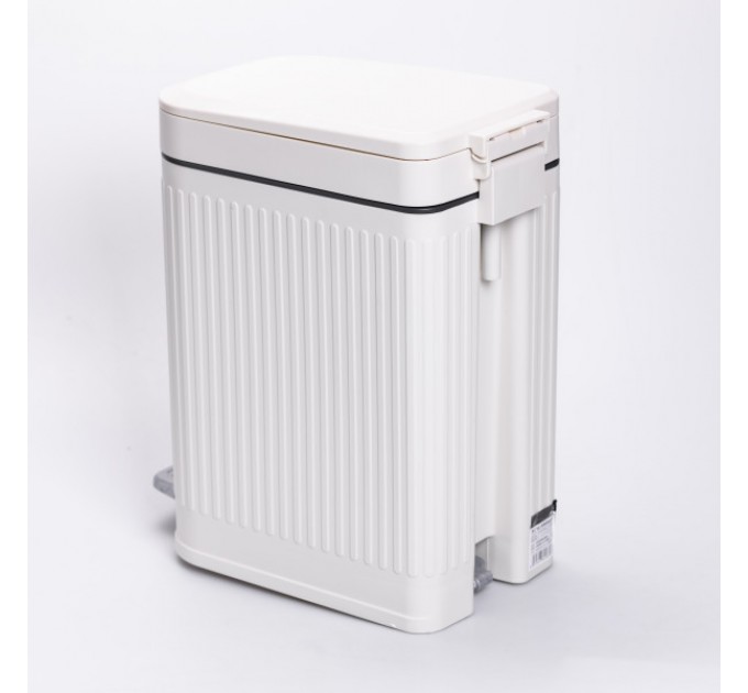 Мусорное ведро с педалью 23*15*32 см, белый
